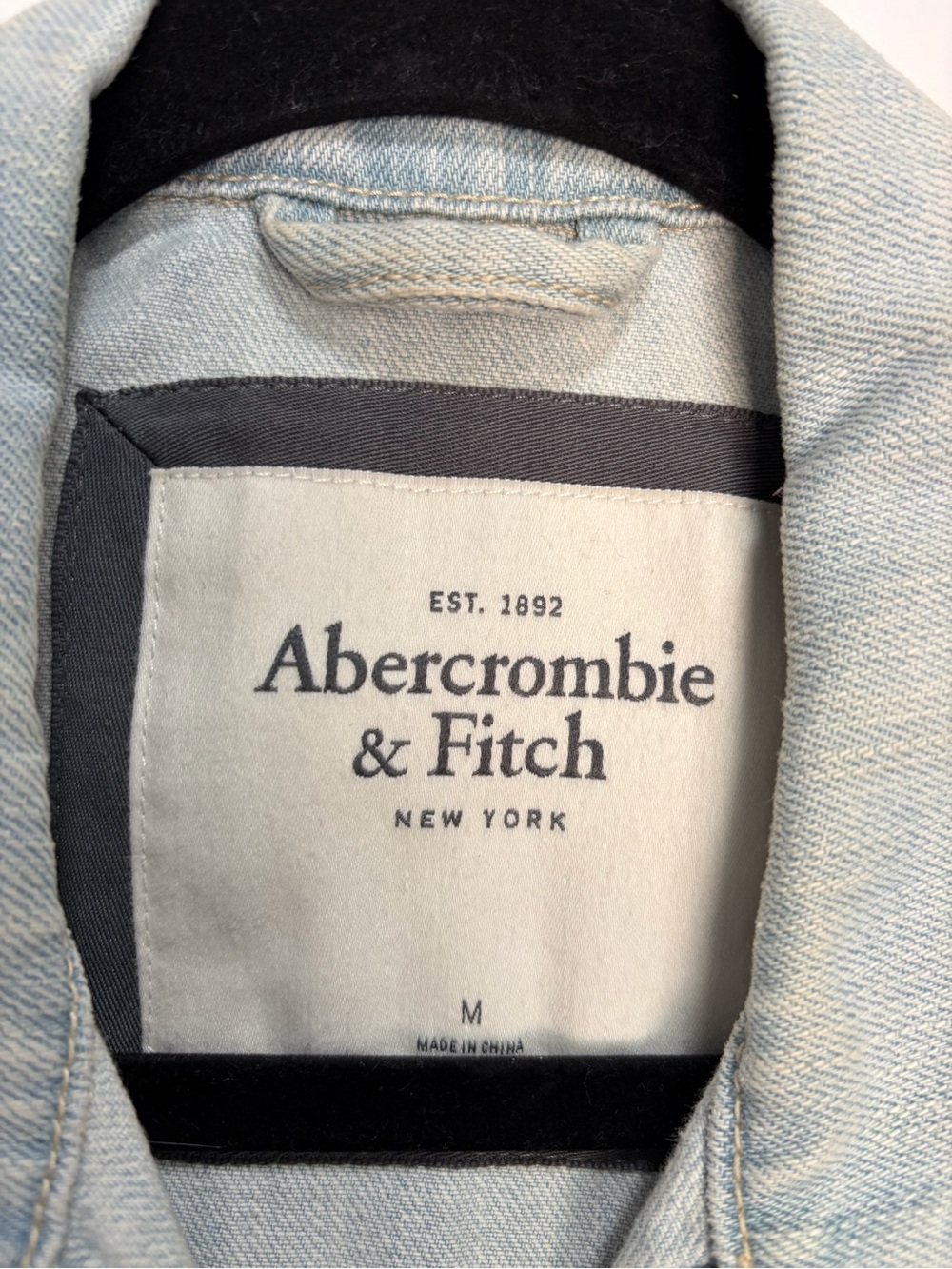 Abercrombie & Fitch Light Blue Distressed Denim Vest M - Picture 15 of 16